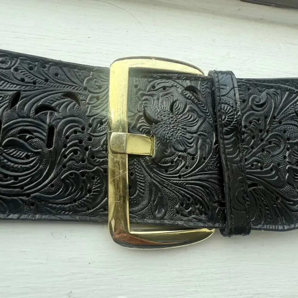 A|Wear Y2K Black Tooled Leather Stretch Waist Belt M/L Gold Buckle Western Boho